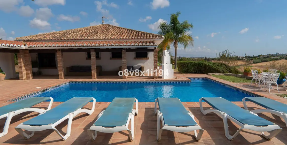 Sale of finca - cortijo in Alhaurín de la Torre 28