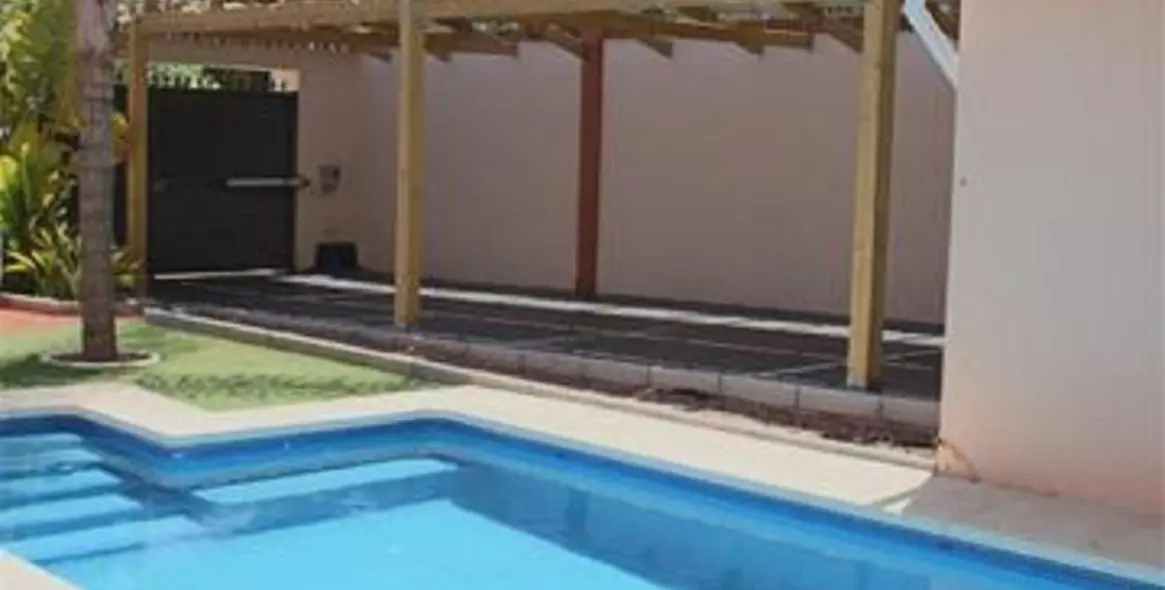 Продажа  отдельно стоящей виллы в Torremolinos 2