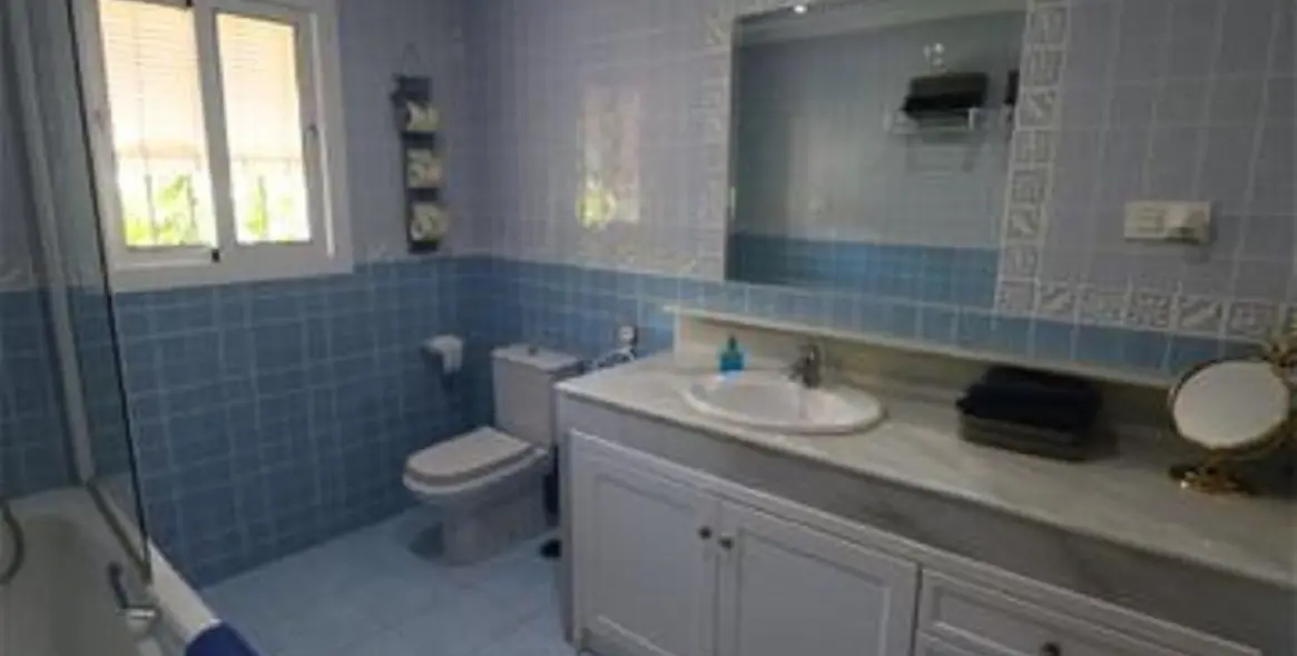 Продажа  отдельно стоящей виллы в Torremolinos 12