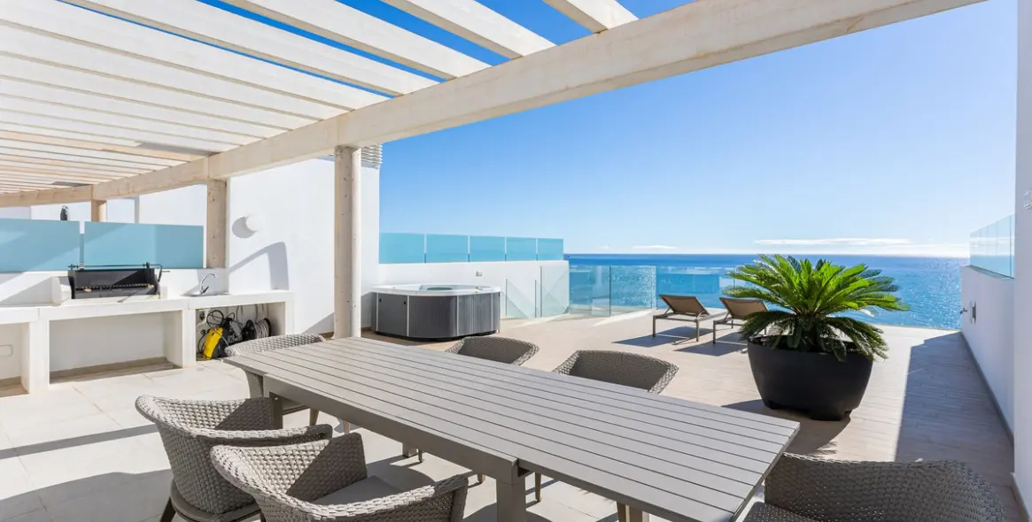 Venta de ático en Carvajal 21