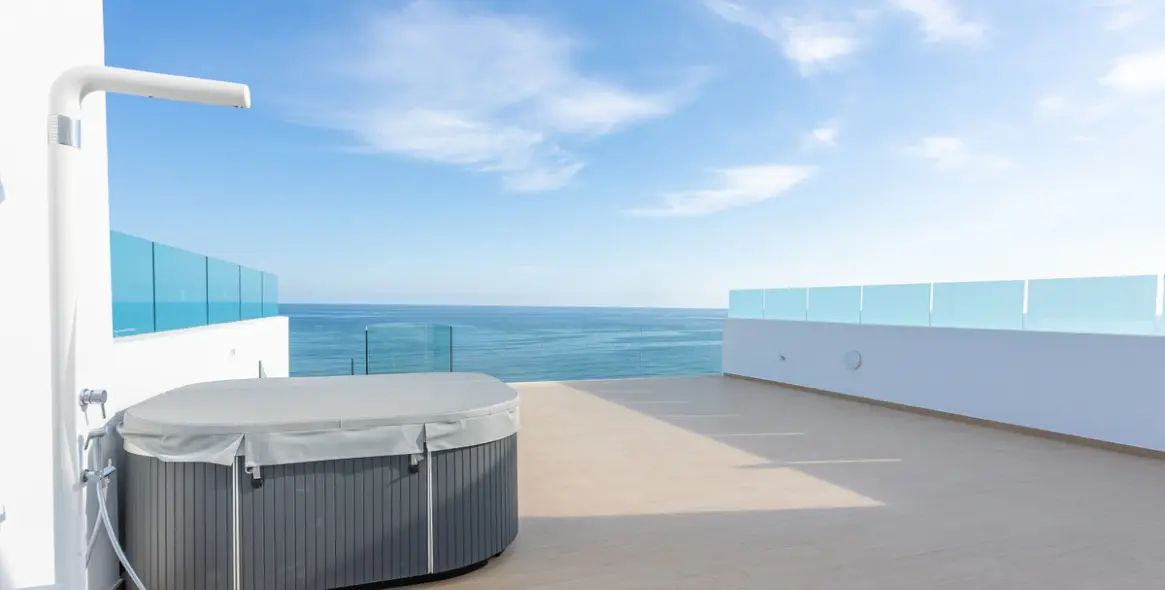 Venta de ático en Carvajal 23