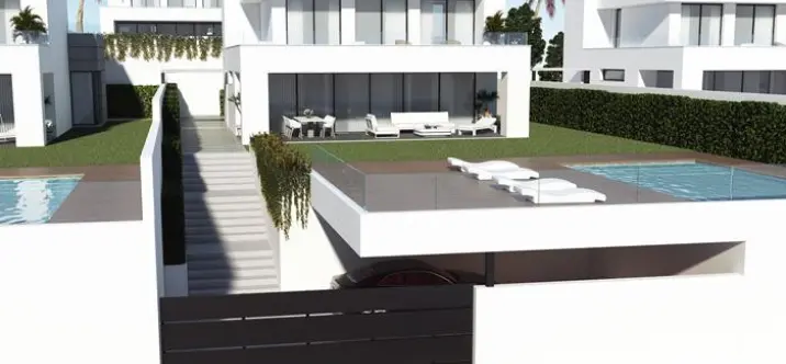 Venta de villa independiente en La Duquesa 0