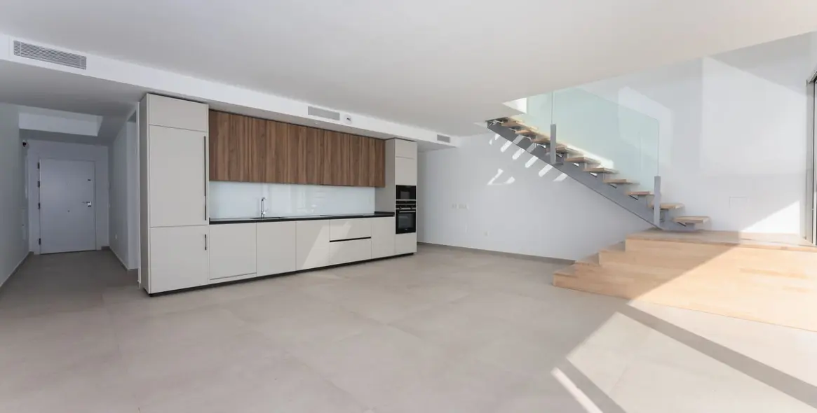 Sale of penthouse duplex in Benalmadena Pueblo 3