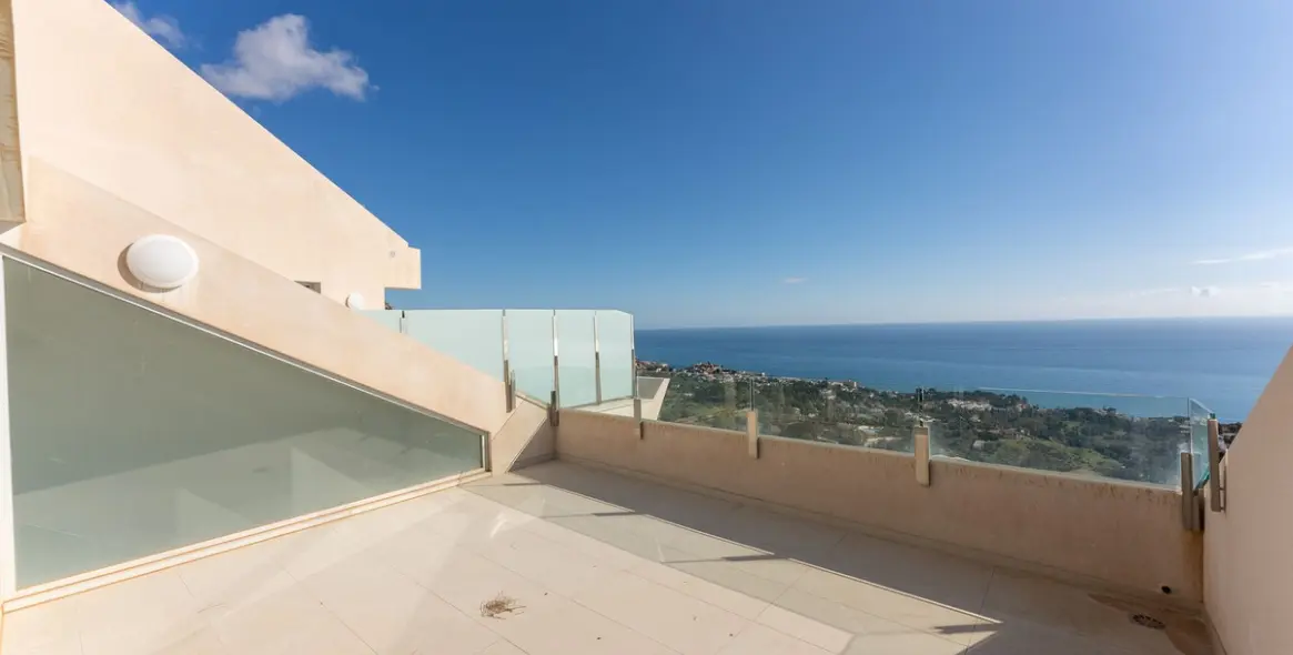 Sale of penthouse duplex in Benalmadena Pueblo 20