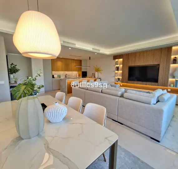 Sale of middle floor apartment in Aloha