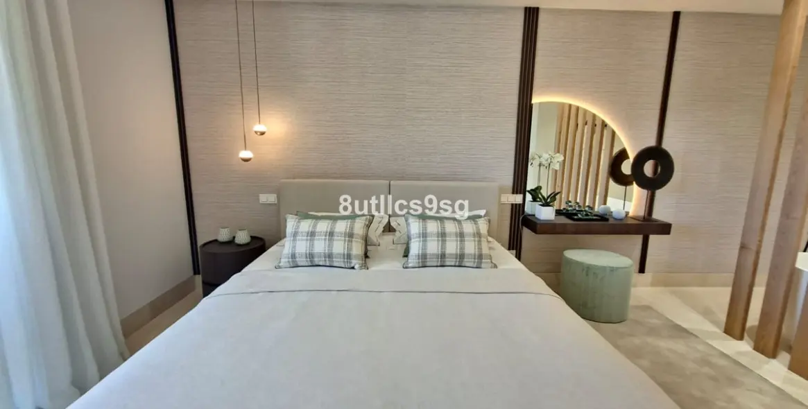 Venta de apartamento en planta media en Aloha 25