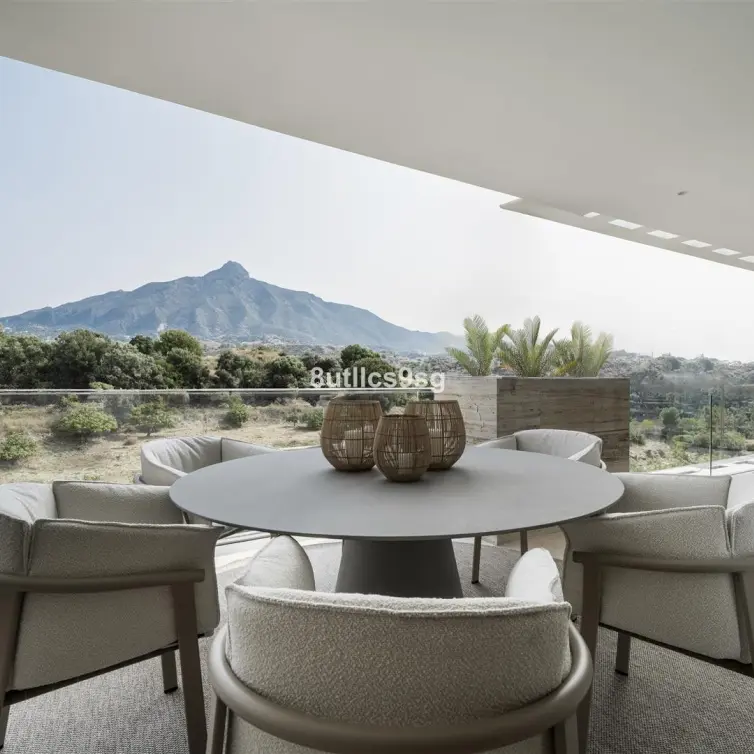 Sale of middle floor apartment in Aloha
