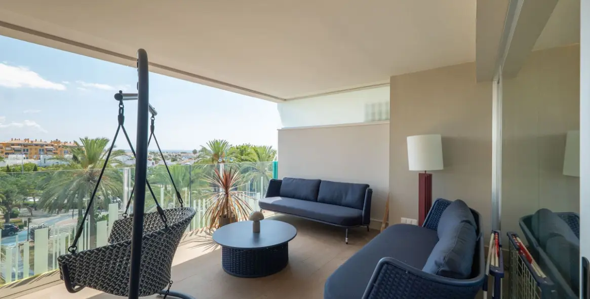 Long-term rent of middle floor apartment in San Pedro de Alcántara 11