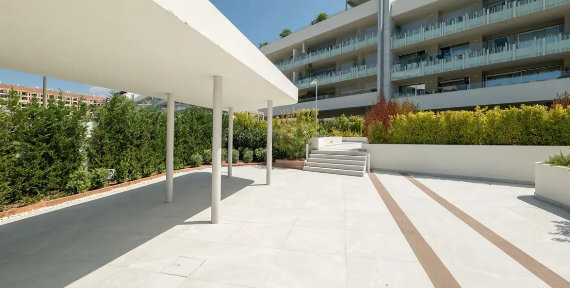 Long-term rent of middle floor apartment in San Pedro de Alcántara 12