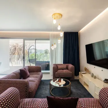 Venta de apartamento en planta media en San Pedro de Alcántara