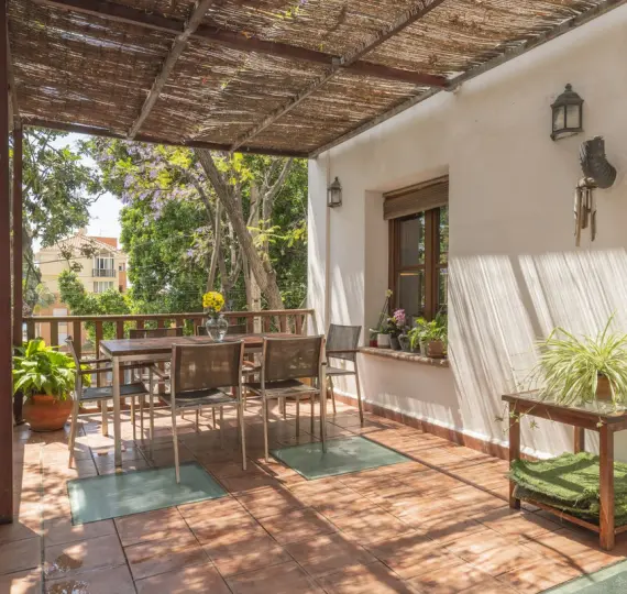 Detached villa R5049397