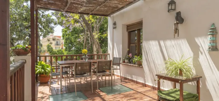 Detached villa R5049397 1