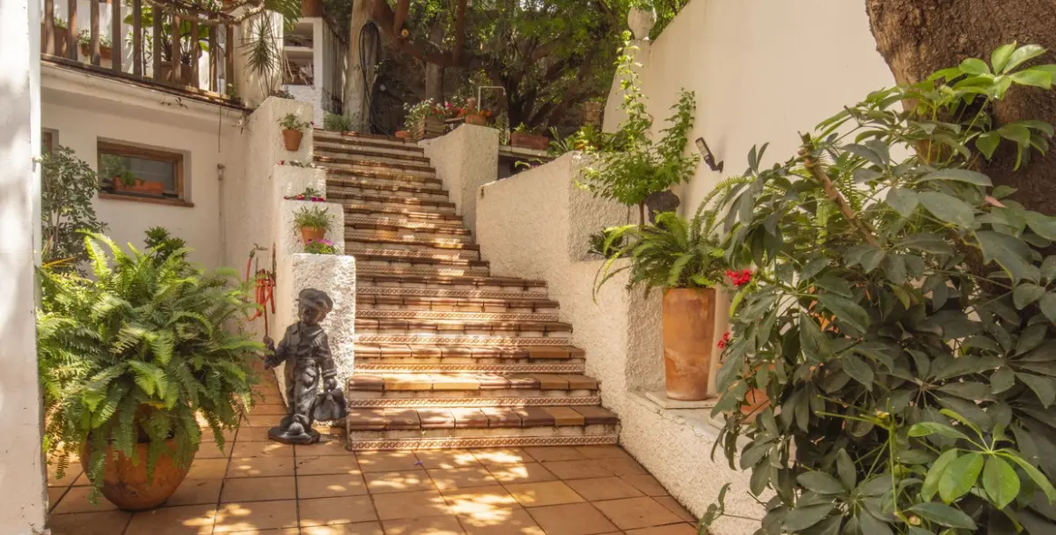 Продажа  отдельно стоящей виллы в Monte Sancha 5