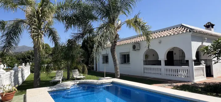 Продажа финки в Estepona 0