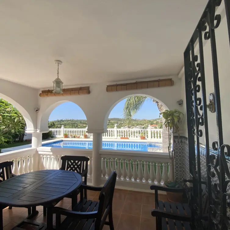Sale of finca - cortijo in Estepona