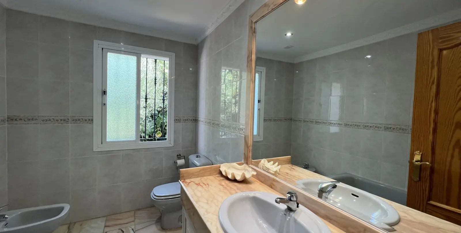 Sale of finca - cortijo in Estepona 16