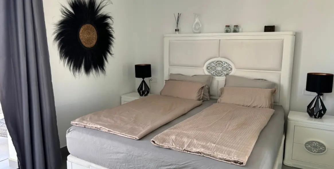 Sale of penthouse in Higueron 12