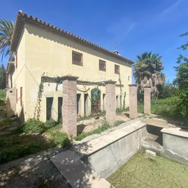 Venta de villa independiente en Nueva Andalucía