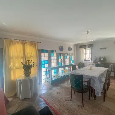 Venta de villa independiente en Nueva Andalucía