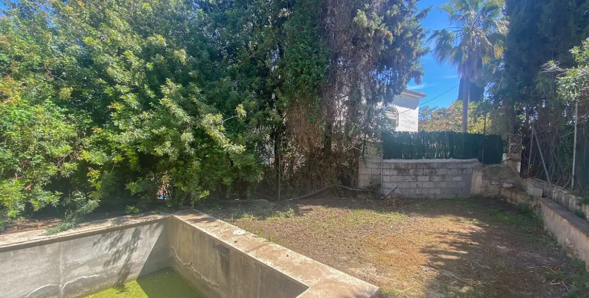 Продажа  отдельно стоящей виллы в Nueva Andalucía 18