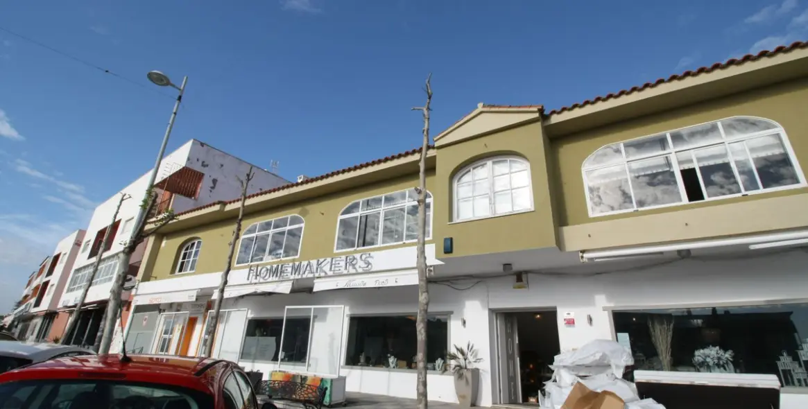 Продажа магазина в Torreguadiaro 2