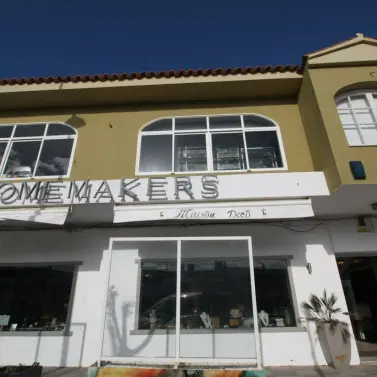 Venta de tienda en Torreguadiaro