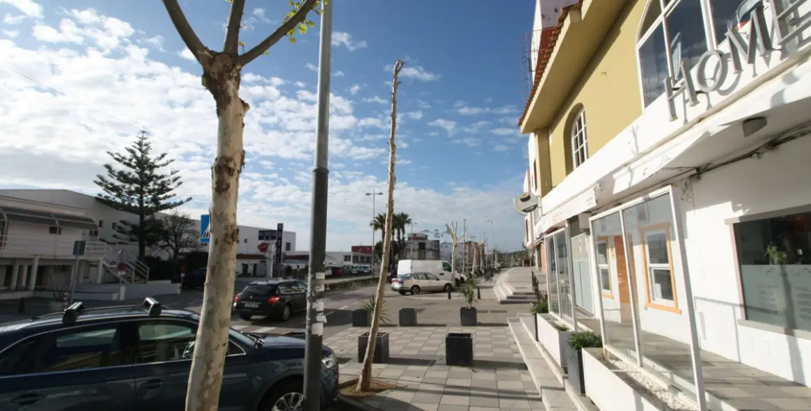 Продажа магазина в Torreguadiaro 7