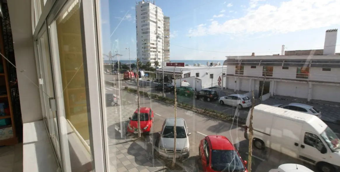 Продажа магазина в Torreguadiaro 12