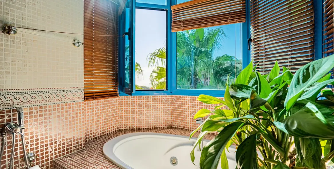 Venta de ático dúplex en Torrequebrada 24