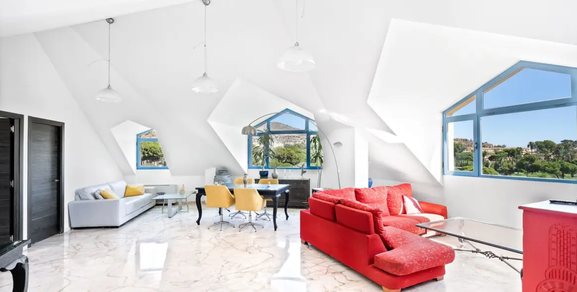 Venta de ático dúplex en Torrequebrada 35