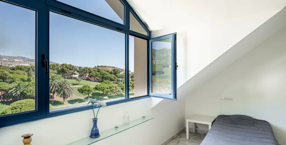 Venta de ático dúplex en Torrequebrada 41