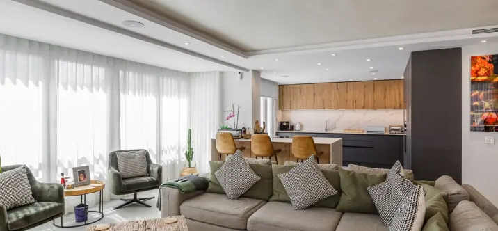 Sale of middle floor apartment in Marbella 1