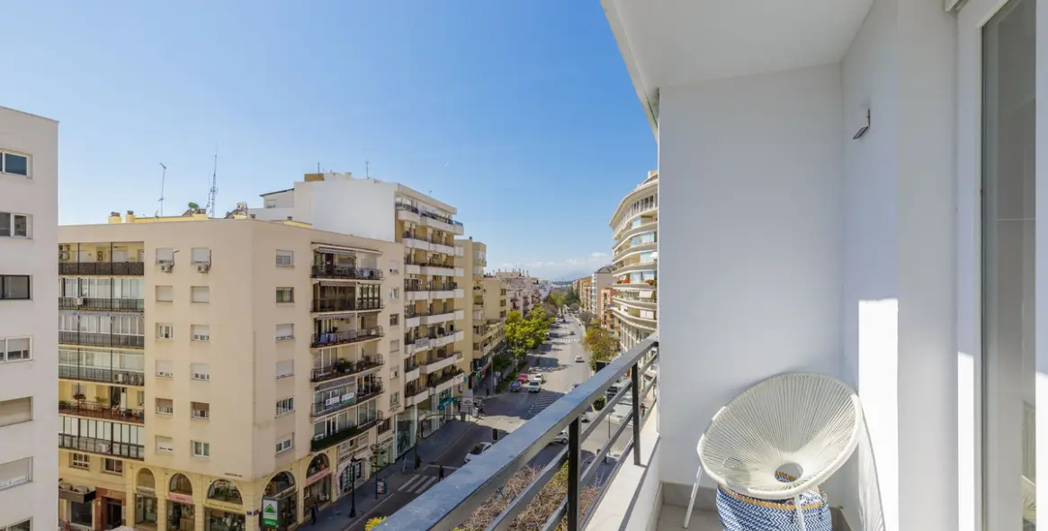 Sale of middle floor apartment in Marbella 8
