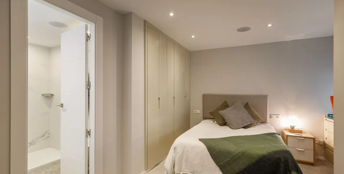 Sale of middle floor apartment in Marbella 17