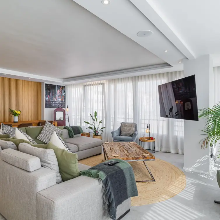 Venta de apartamento en planta media en Marbella
