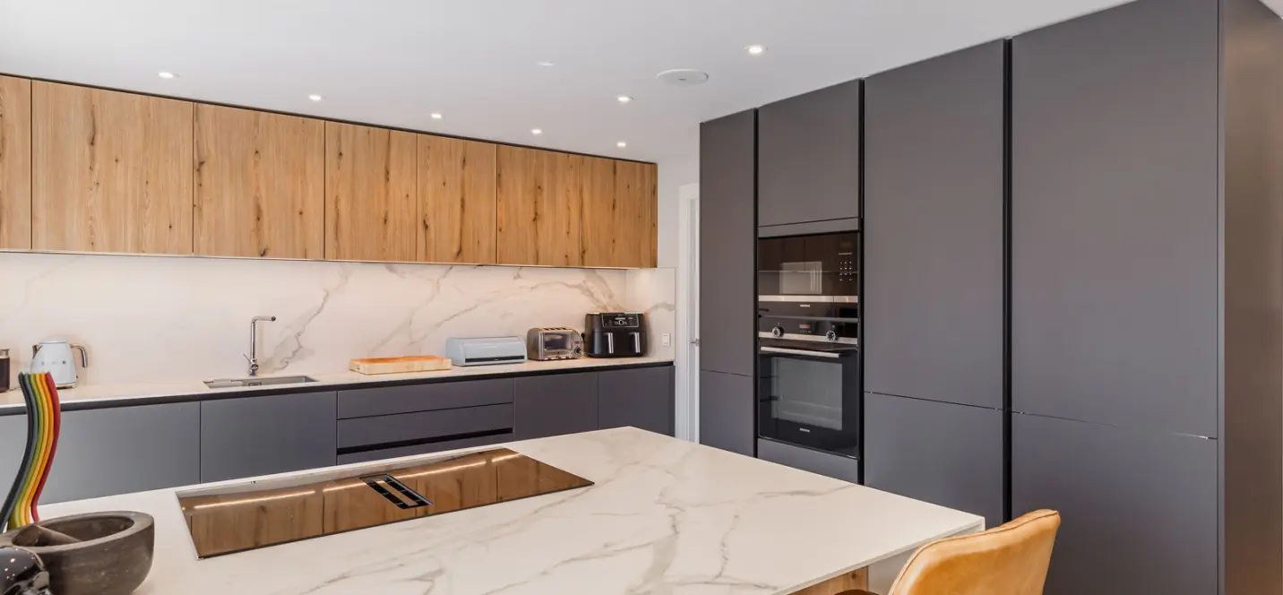 Venta de apartamento en planta media en Marbella 3