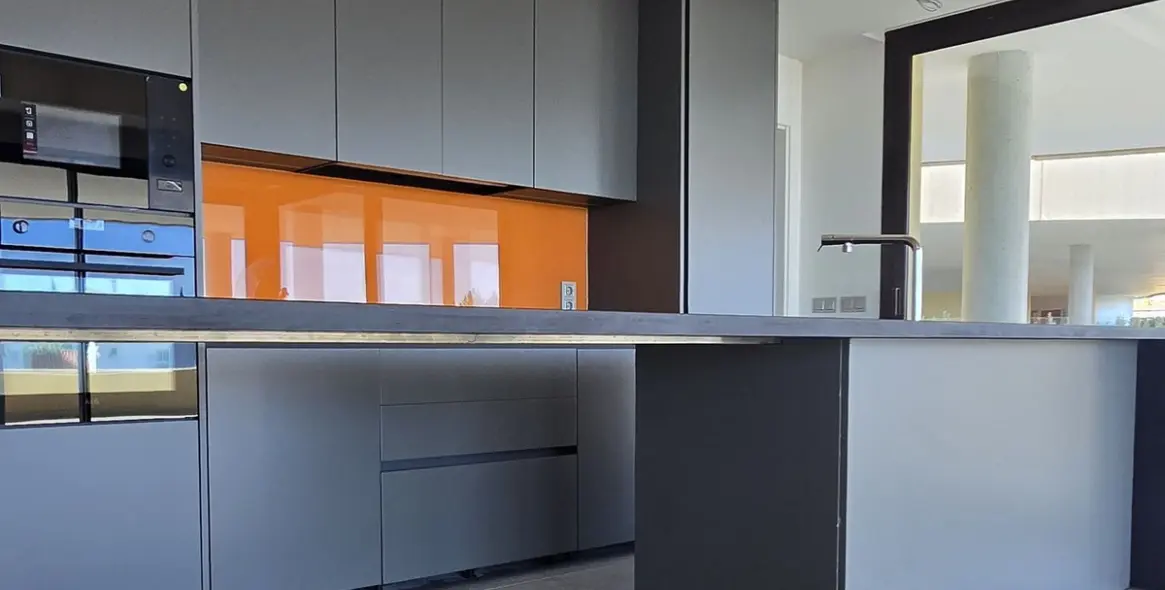 Sale of middle floor apartment in Fuengirola 9