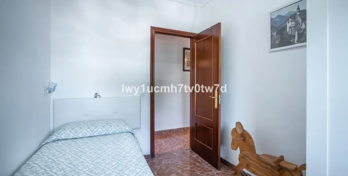 Sale of detached villa in Málaga 13
