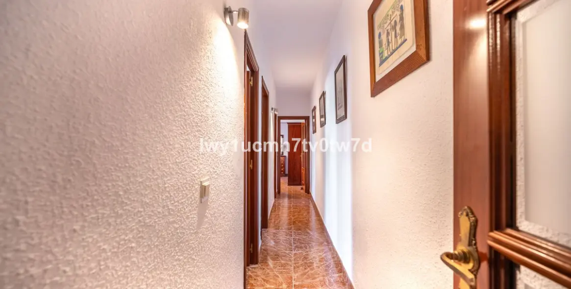 Sale of detached villa in Málaga 23