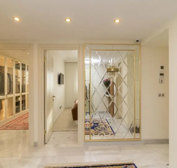 Sale of middle floor apartment in Puerto Banús