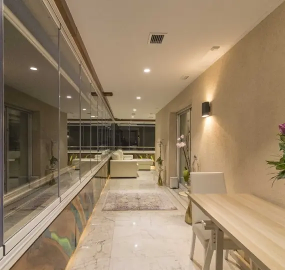 Sale of middle floor apartment in Puerto Banús