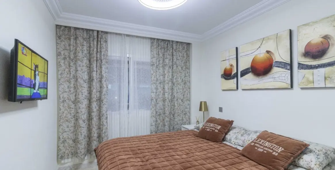 Sale of middle floor apartment in Puerto Banús 13