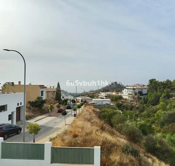 Sale of detached villa in Benalmadena