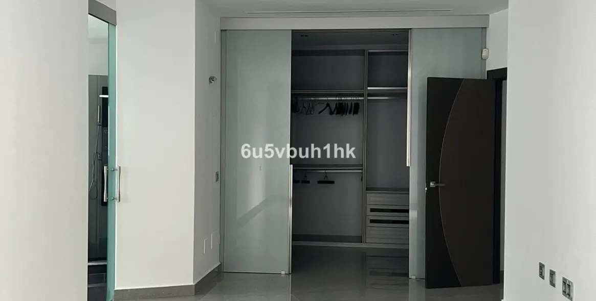 Продажа  отдельно стоящей виллы в Benalmadena 21