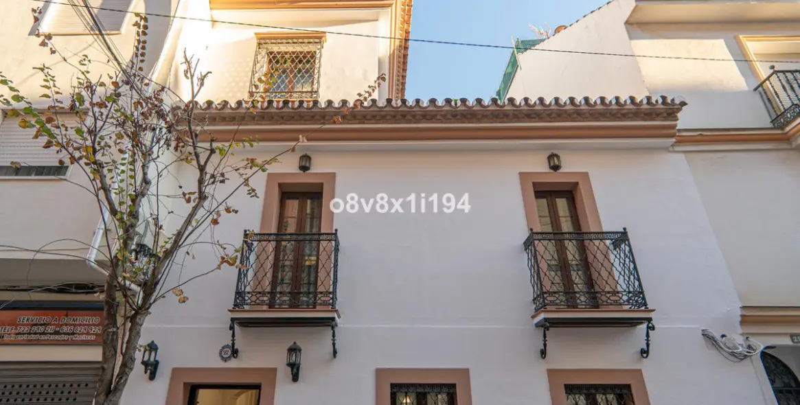 Продажа  отдельно стоящей виллы в Fuengirola 4