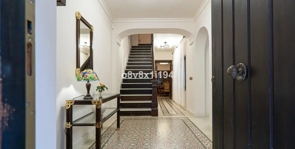 Продажа  отдельно стоящей виллы в Fuengirola 7