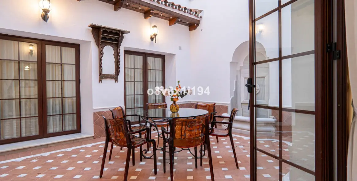 Продажа  отдельно стоящей виллы в Fuengirola 10