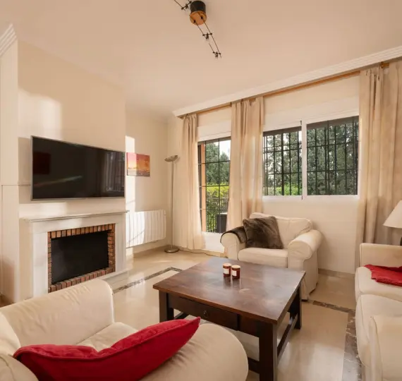 Oтдельно стоящая вилла R4981741