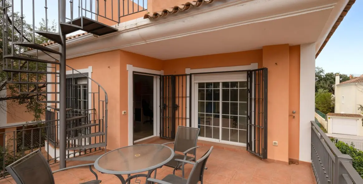 Venta de villa independiente en Elviria 31