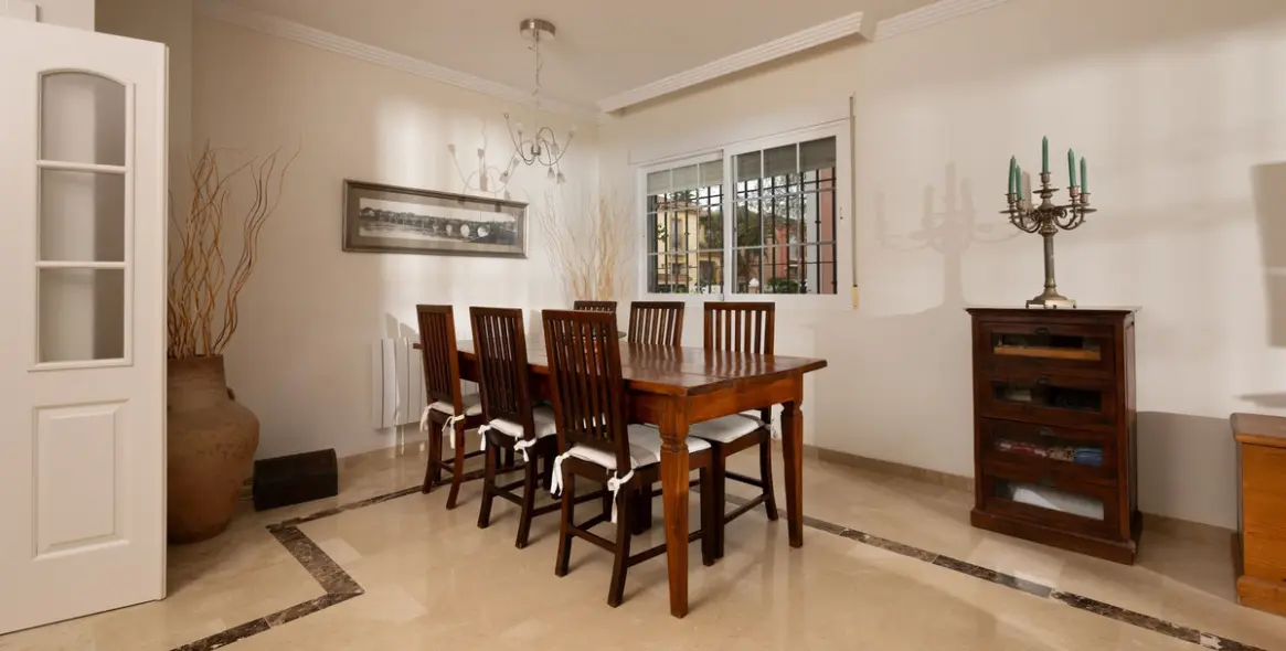 Venta de villa independiente en Elviria 32